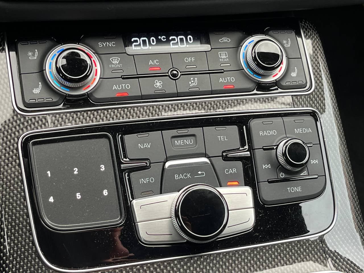 2017 Audi S8 Plus — Miniatură 11