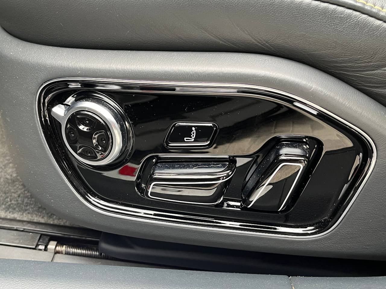 2017 Audi S8 Plus — Miniatură 20