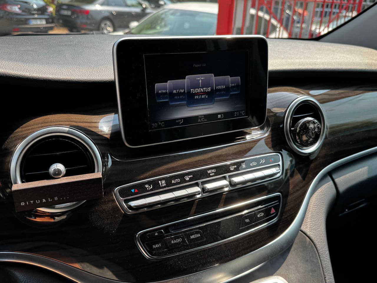 2015 Mercedes V 250 — Miniatură 12