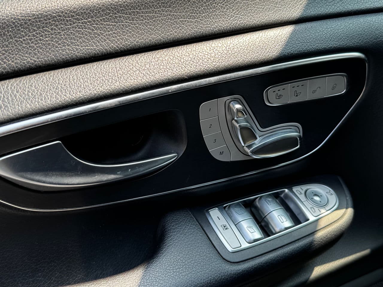 2015 Mercedes V 250 — Miniatură 14