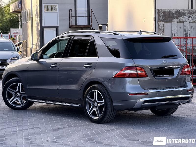2013 Mercedes ML 250 — Miniatură 2