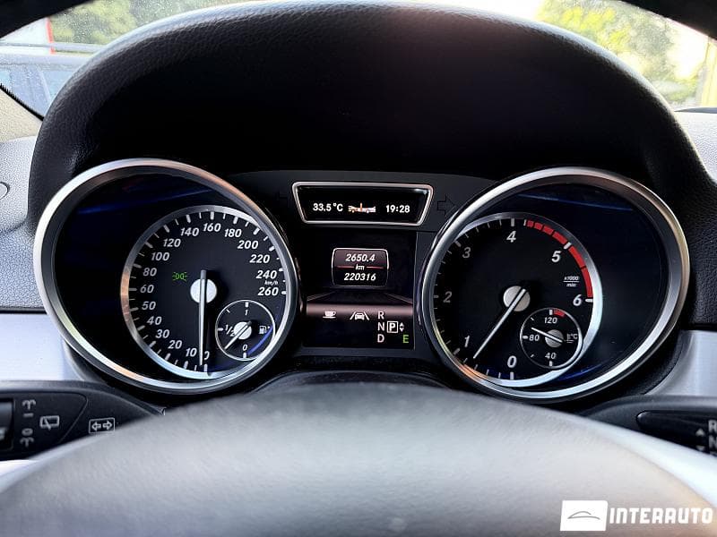 2013 Mercedes ML 250 — Miniatură 10
