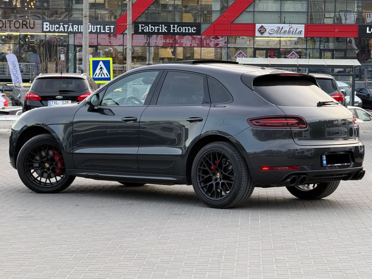 2017 Porsche Macan GTS — Miniatură 4
