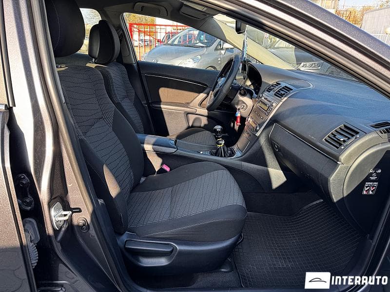 Toyota Avensis 2011 — Миниатюра 5