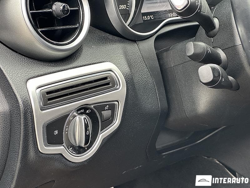 2015 Mercedes C 300 — Miniatură 16
