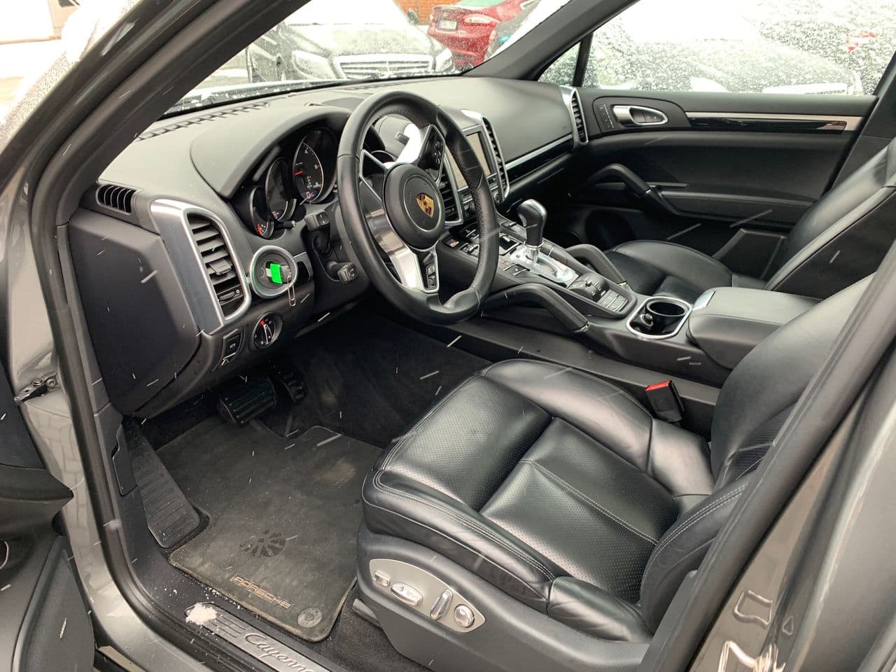 Porsche Cayenne 2015 — Миниатюра 9