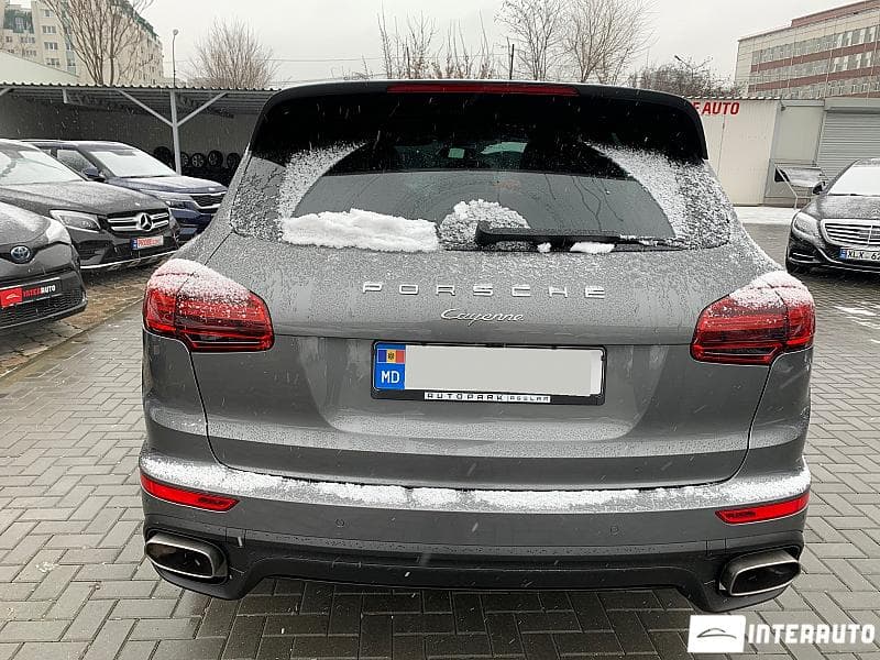 Porsche Cayenne 2015 — Миниатюра 3