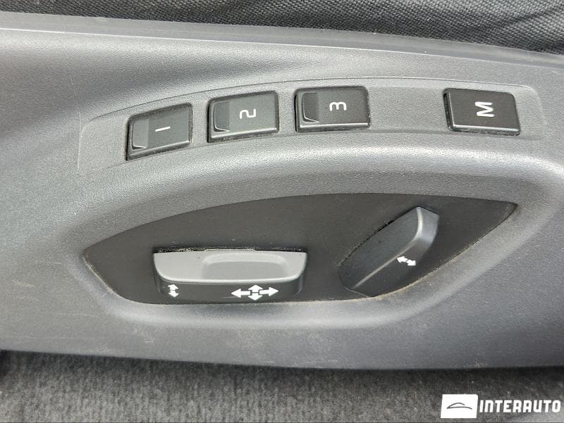 Volvo XC 60 2016 — Миниатюра 16