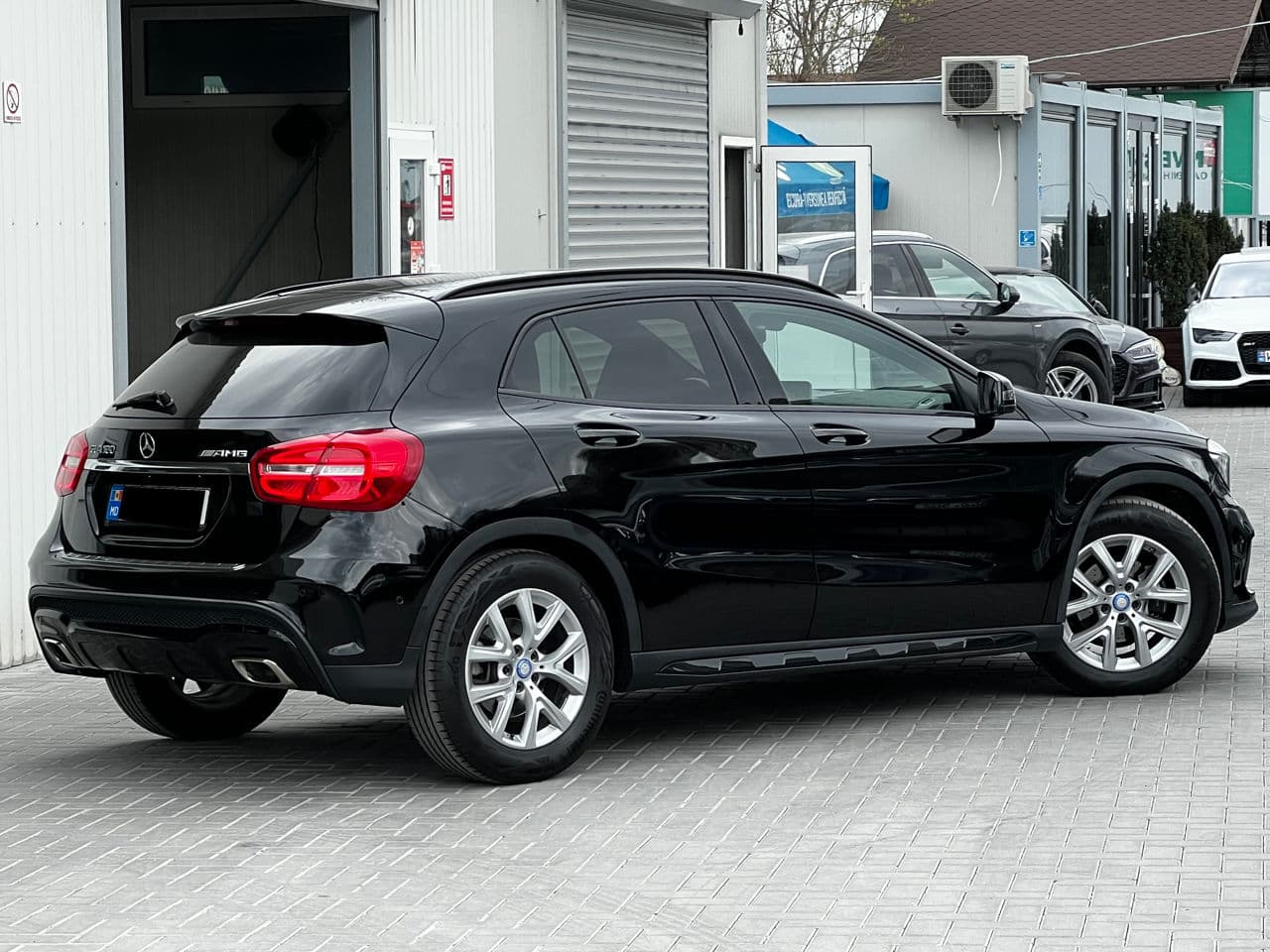 2017 Mercedes GLA 180 — Miniatură 2