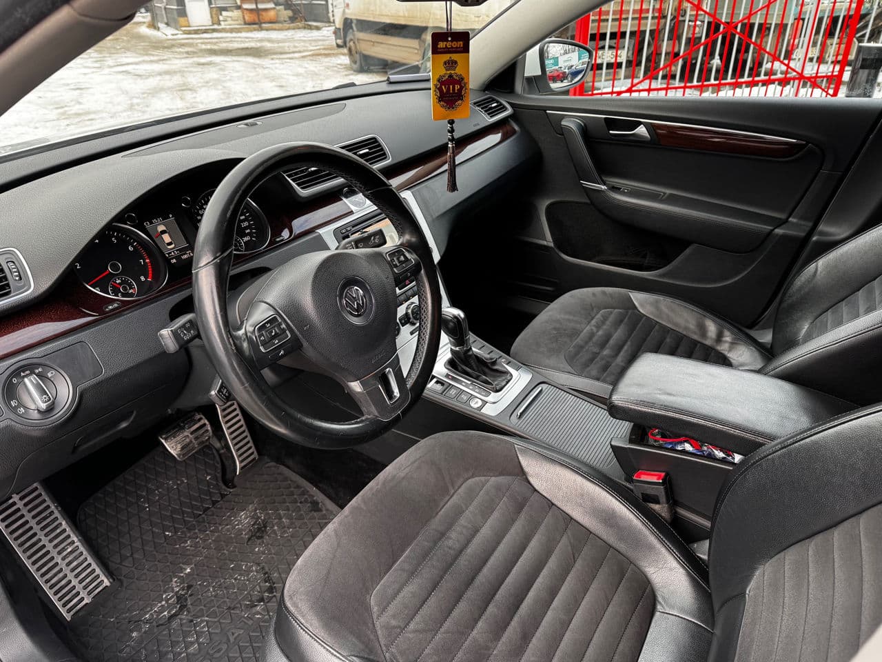 2013 Volkswagen Passat — Miniatură 5