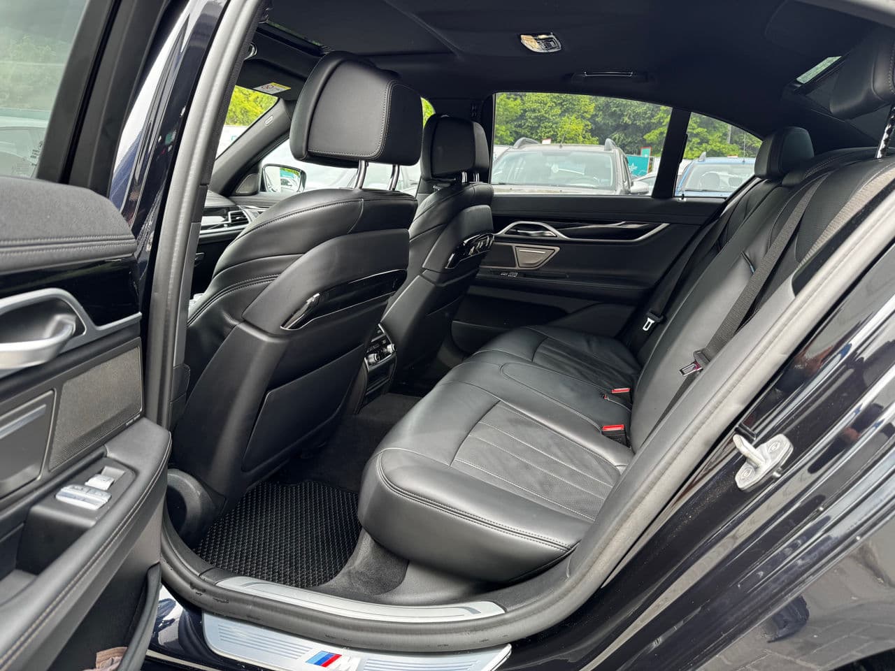 2019 BMW 730 — Miniatură 25