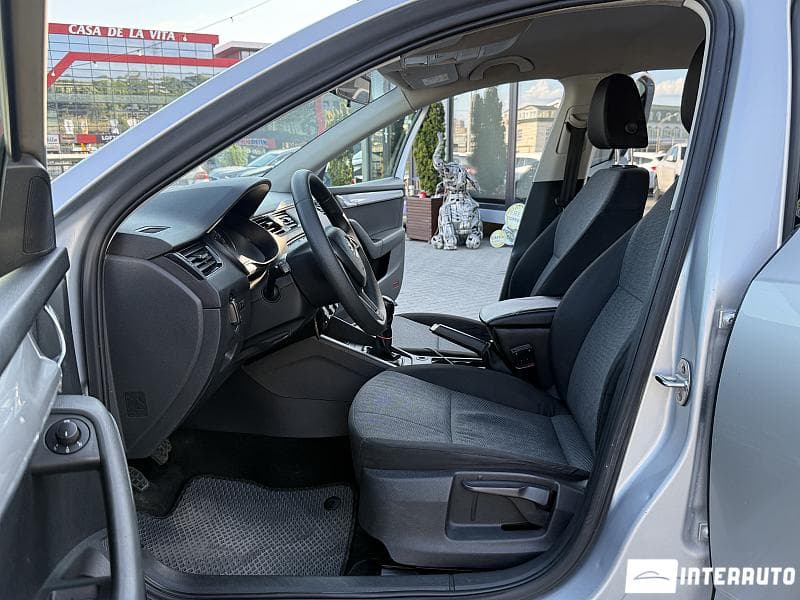 2014 Skoda Octavia — Miniatură 5