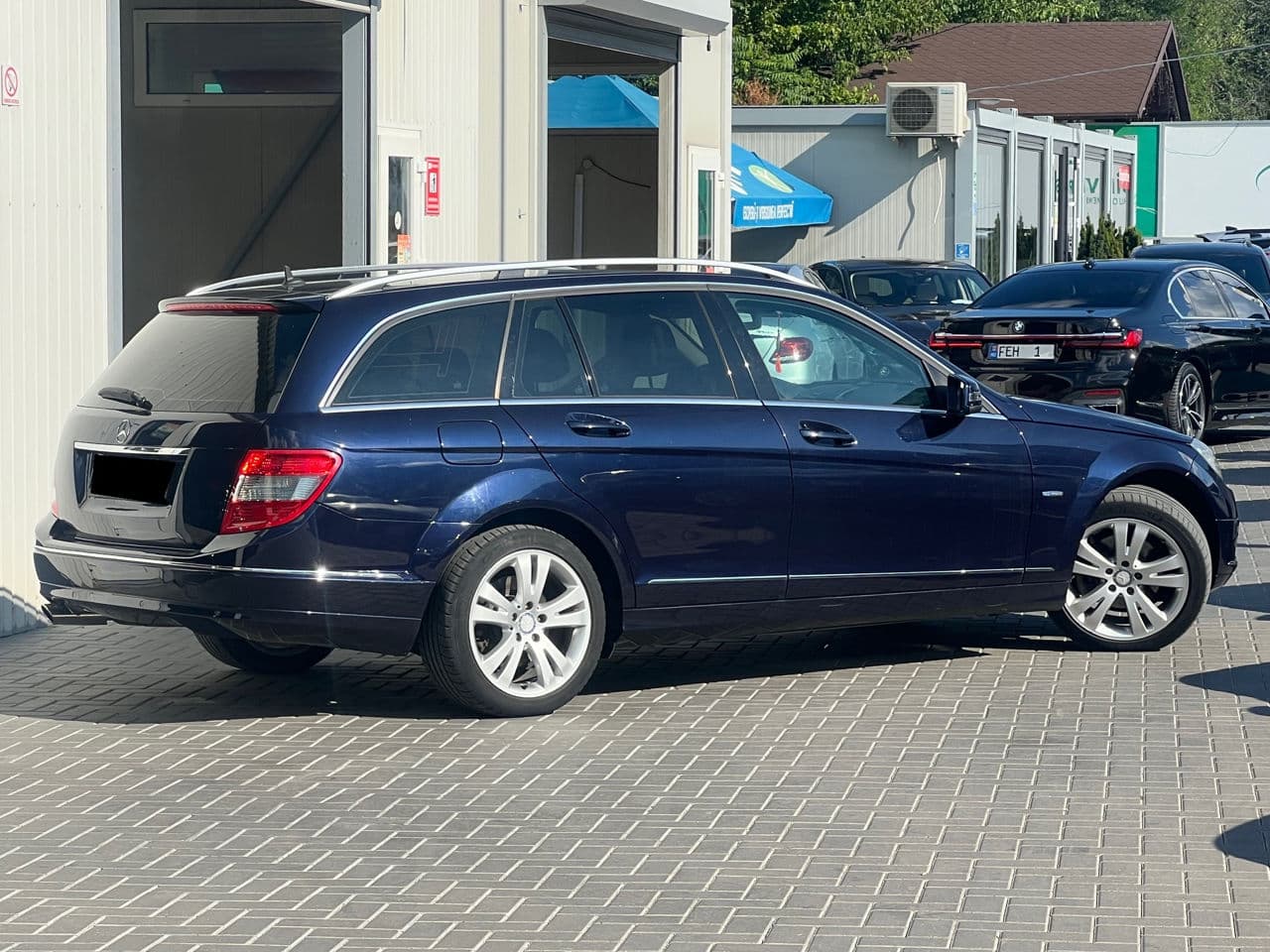 2010 Mercedes C 200 — Miniatură 2