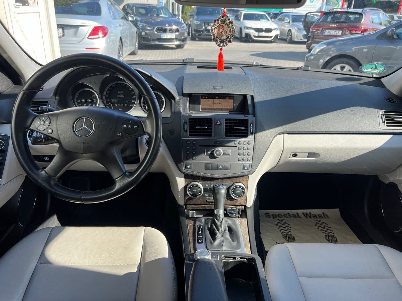 2010 Mercedes C 200 — Miniatură 9