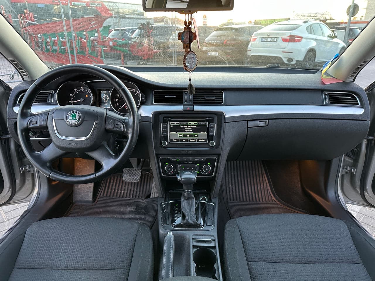 2009 Skoda Superb — Miniatură 6