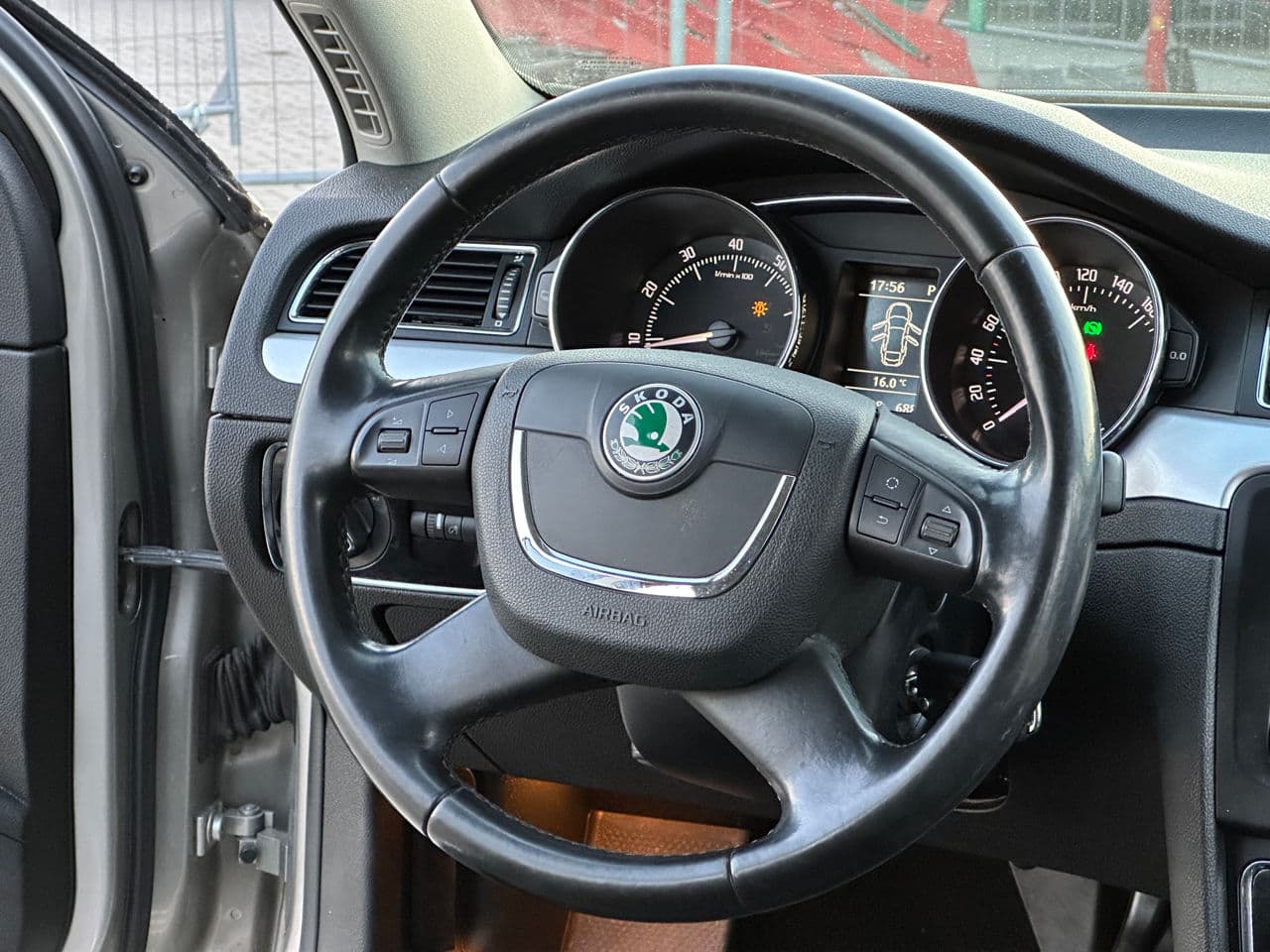 2009 Skoda Superb — Miniatură 7