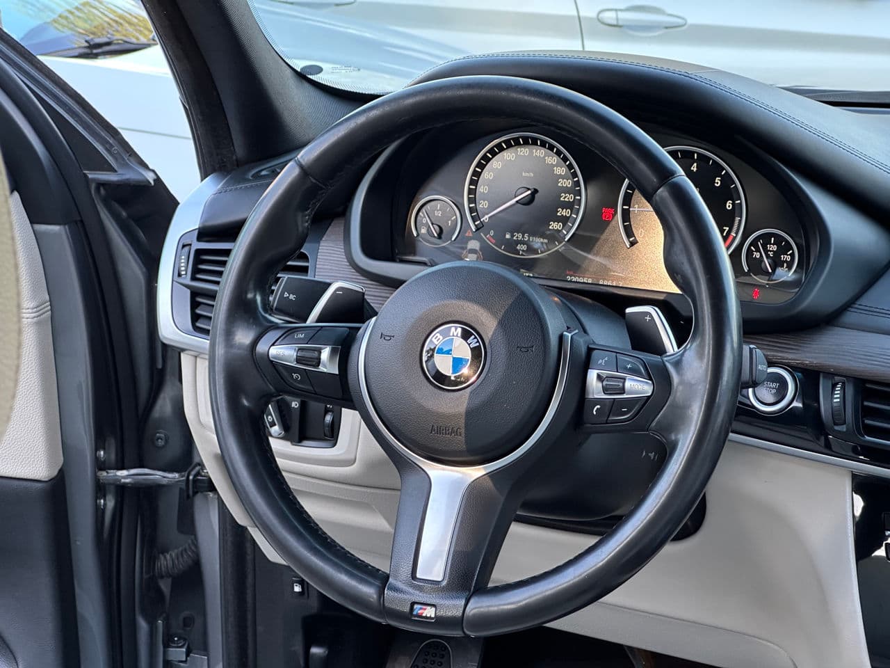 BMW X5 4.0e 2016 — Миниатюра 7