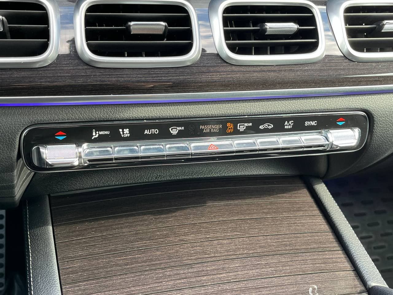 2020 Mercedes GLE 300d — Miniatură 16