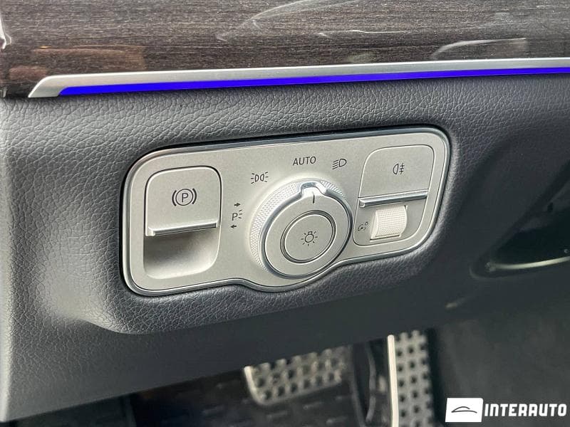 2020 Mercedes GLE 300d — Miniatură 18