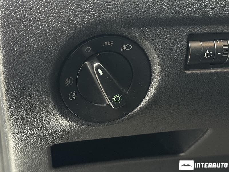 2011 Skoda Fabia — Miniatură 16