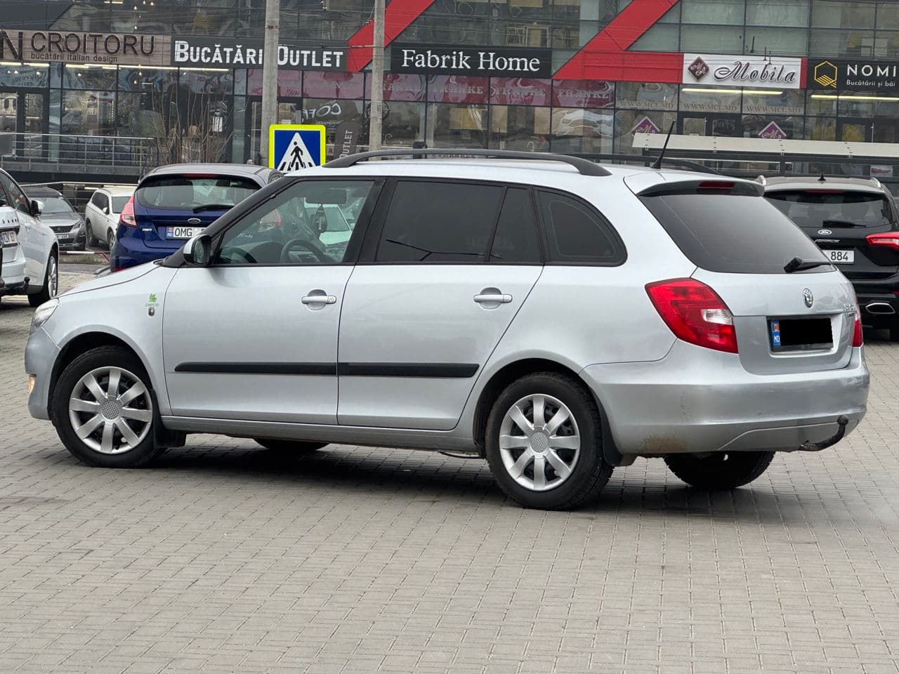 2011 Skoda Fabia — Miniatură 4