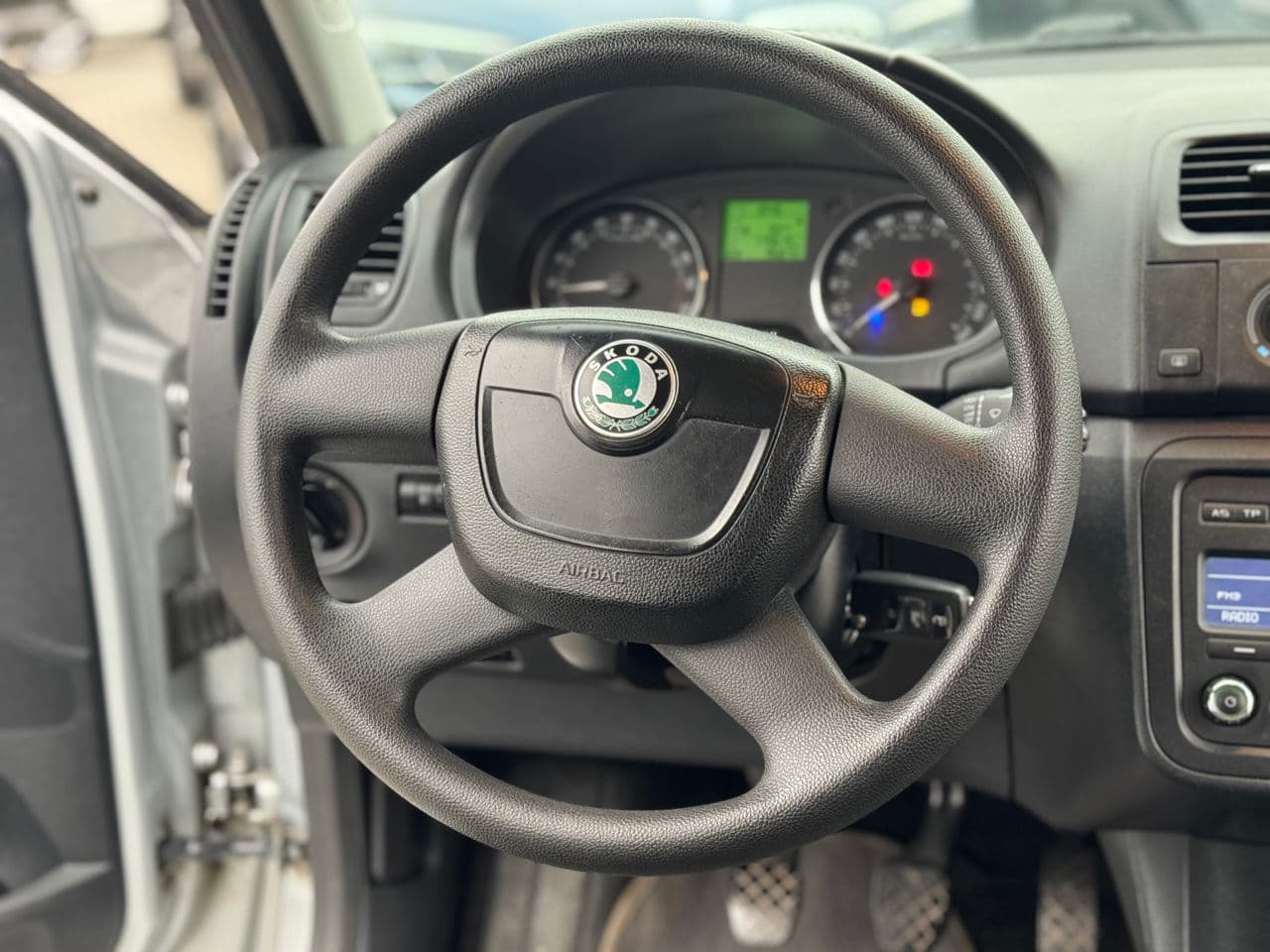 2011 Skoda Fabia — Miniatură 7