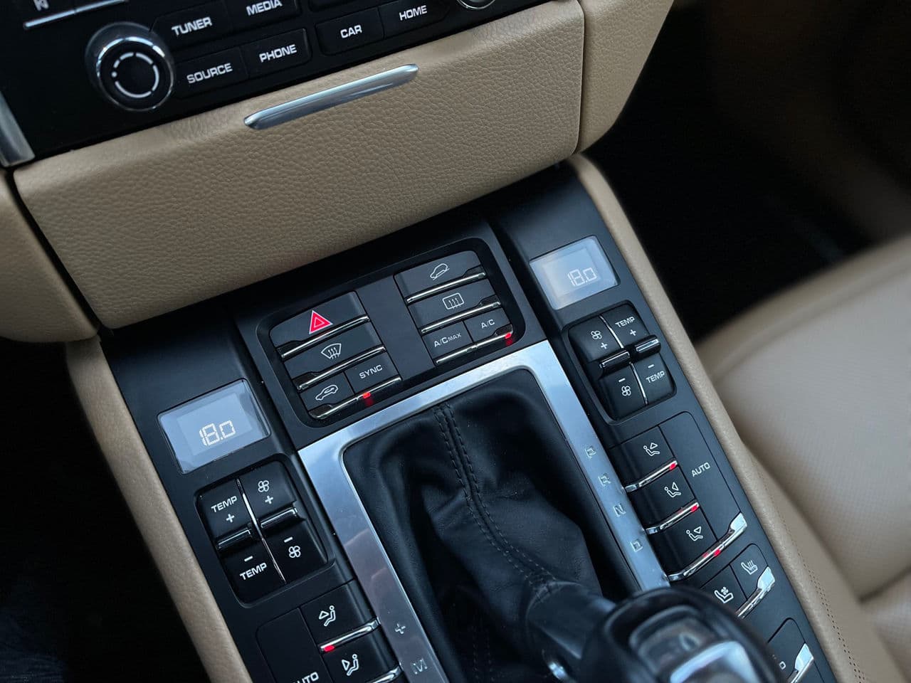 2016 Porsche Macan S — Miniatură 17