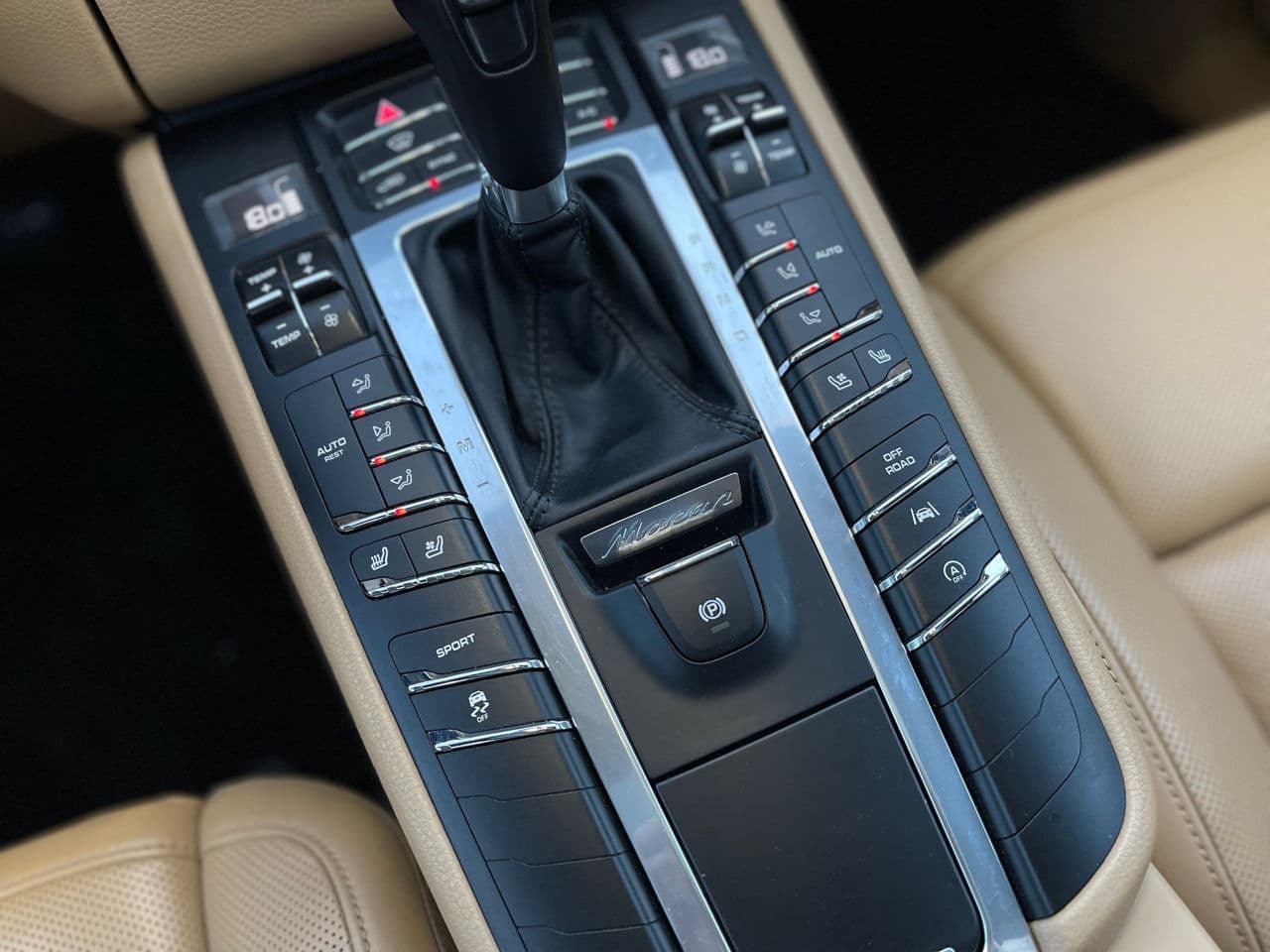2016 Porsche Macan S — Miniatură 16
