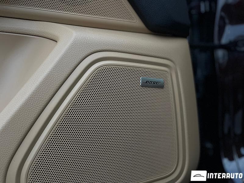 2016 Porsche Macan S — Miniatură 23