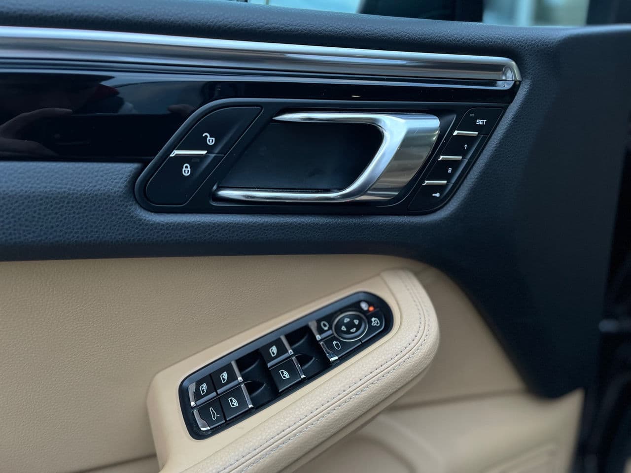 2016 Porsche Macan S — Miniatură 22