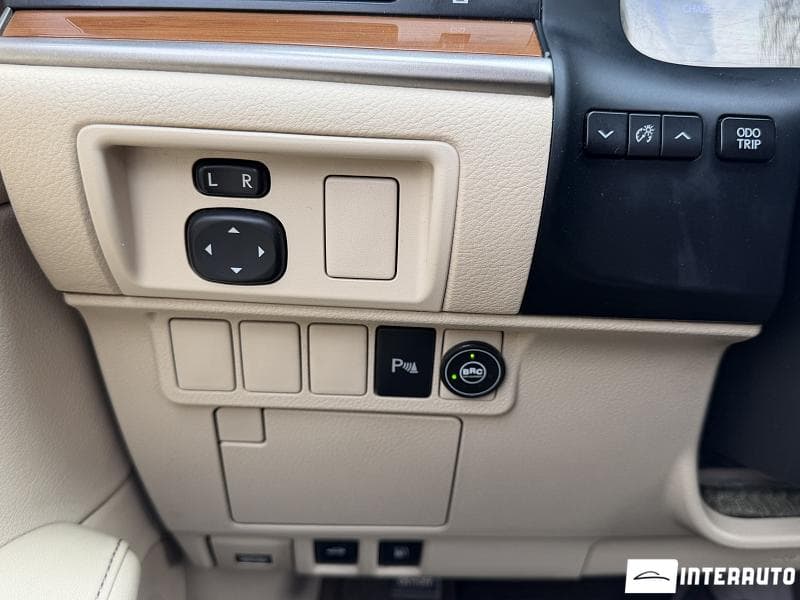 Lexus ES 300h 2012 — Миниатюра 8