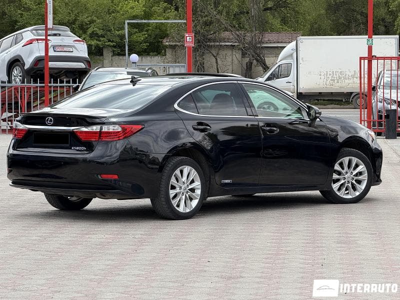 Lexus ES 300h 2012 — Миниатюра 2