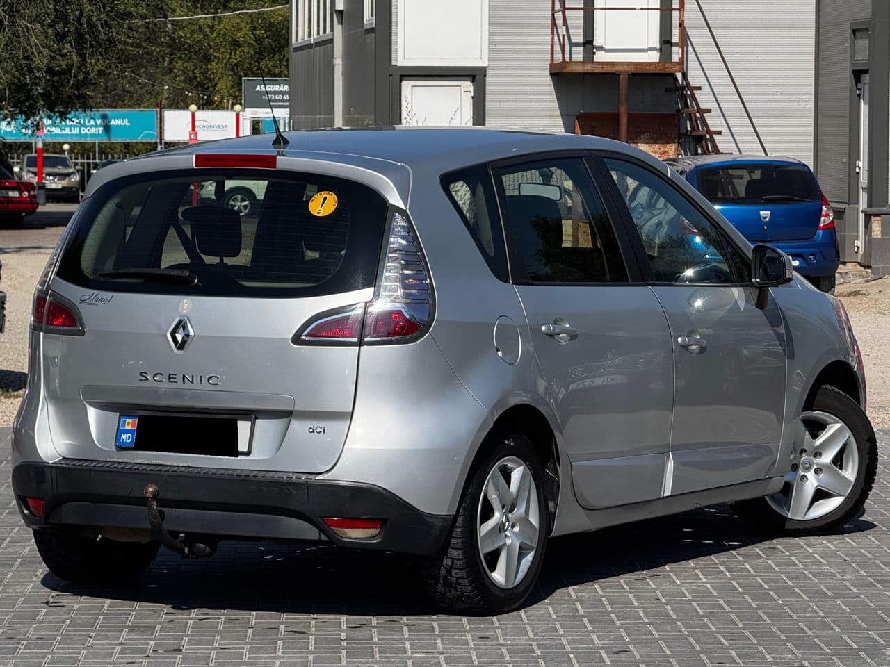 2015 Renault Scenic — Miniatură 4