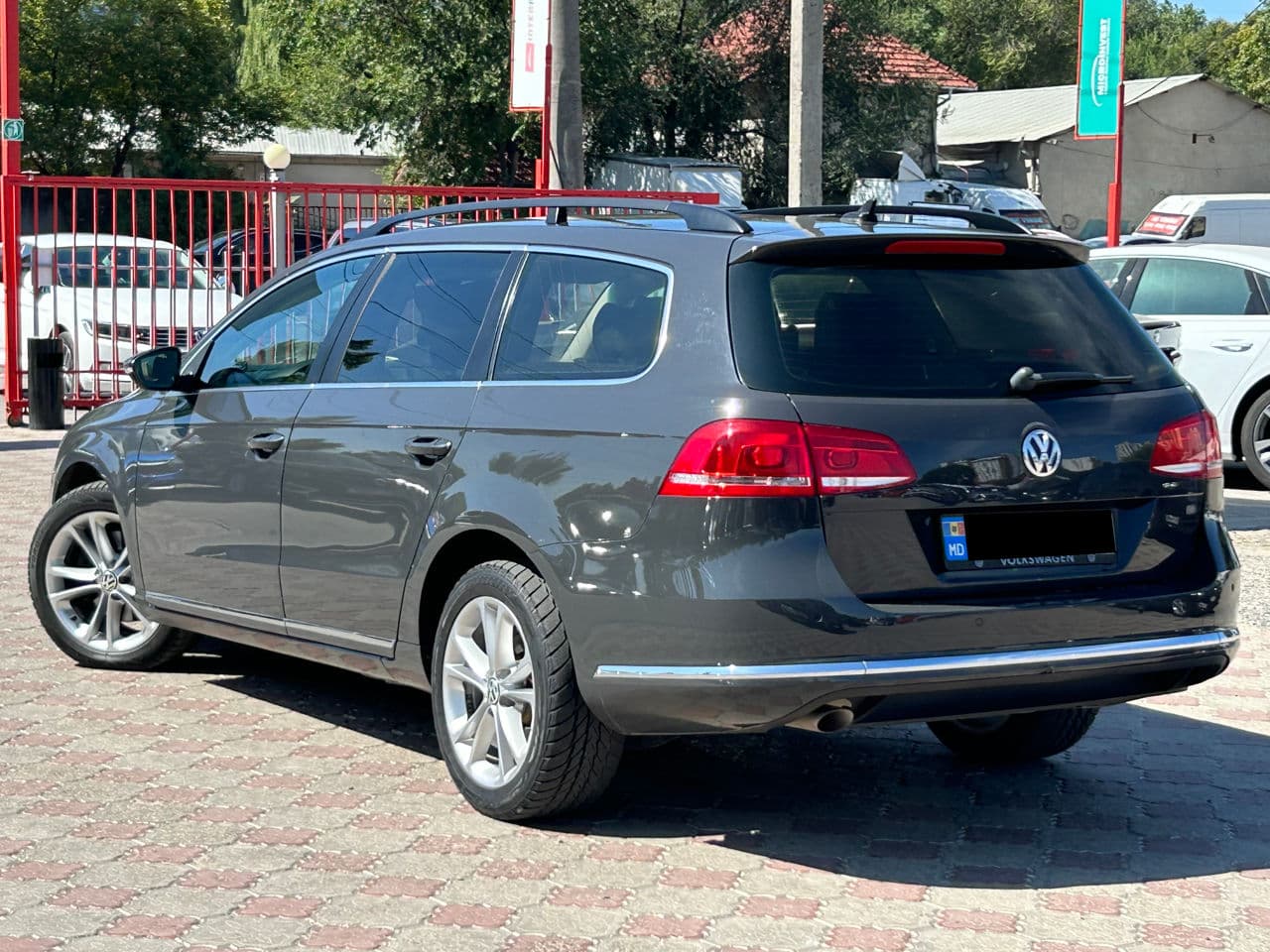2012 Volkswagen Passat — Miniatură 2