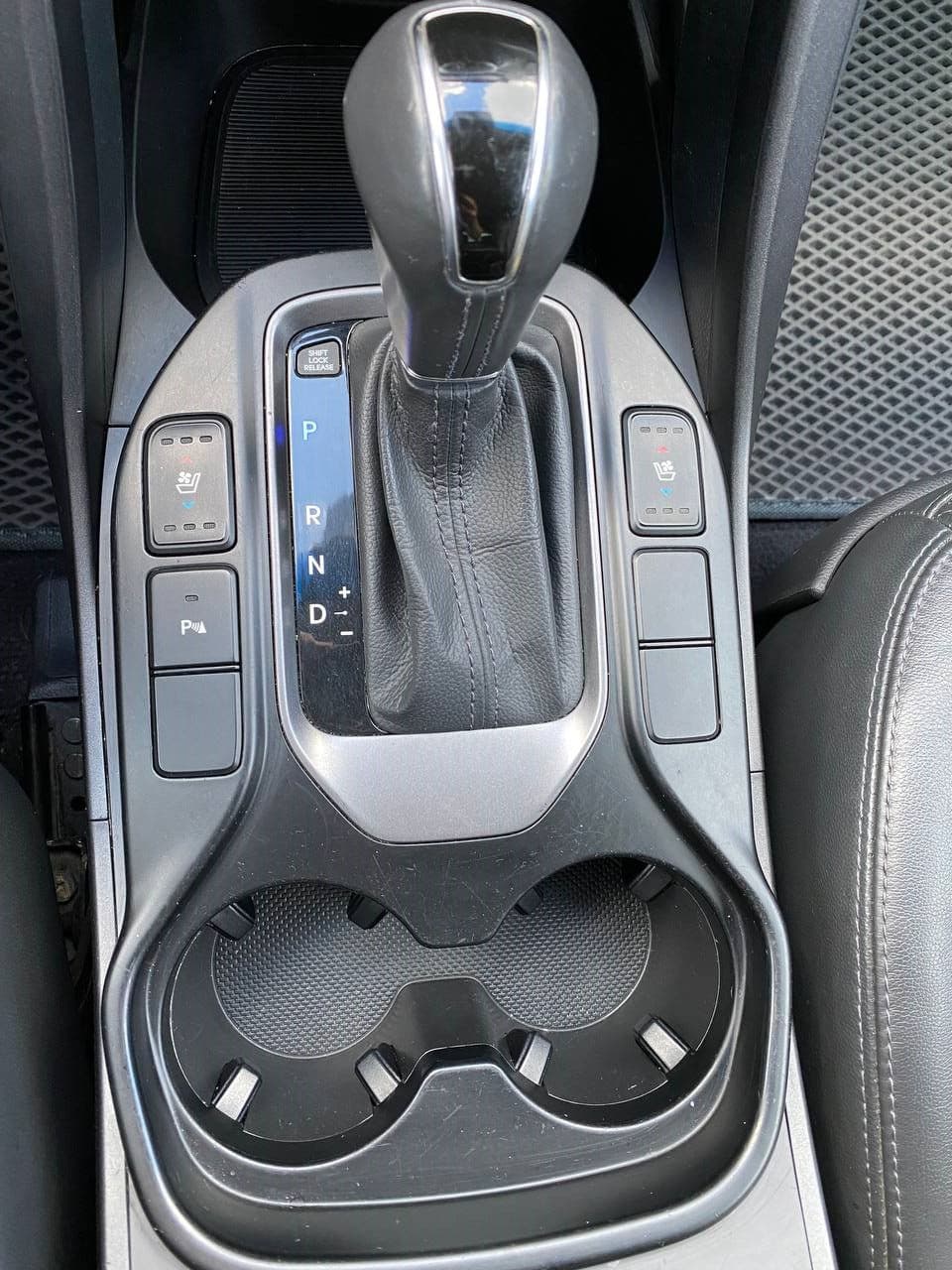 2013 Hyundai Grand Santa Fe — Miniatură 15