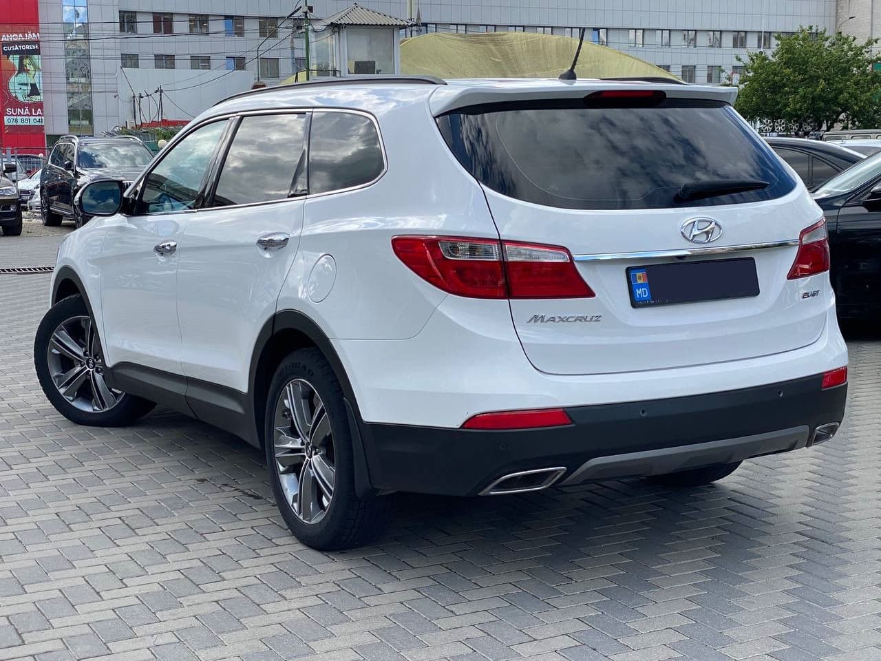 2013 Hyundai Grand Santa Fe — Miniatură 4