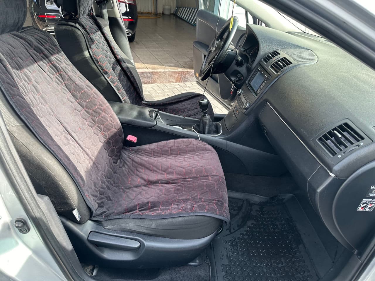 Toyota Avensis 2010 — Миниатюра 7