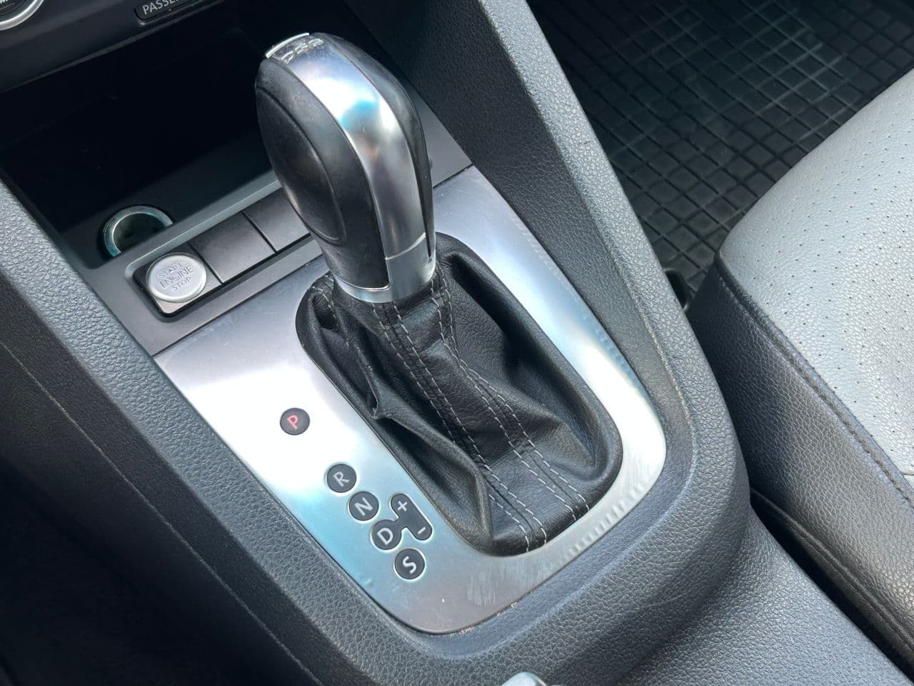 2014 Volkswagen Jetta — Miniatură 14