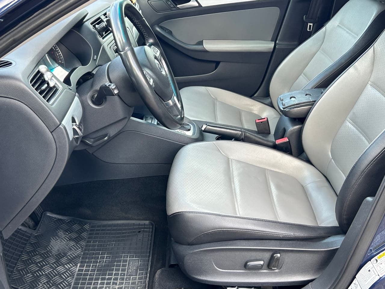 2014 Volkswagen Jetta — Miniatură 8