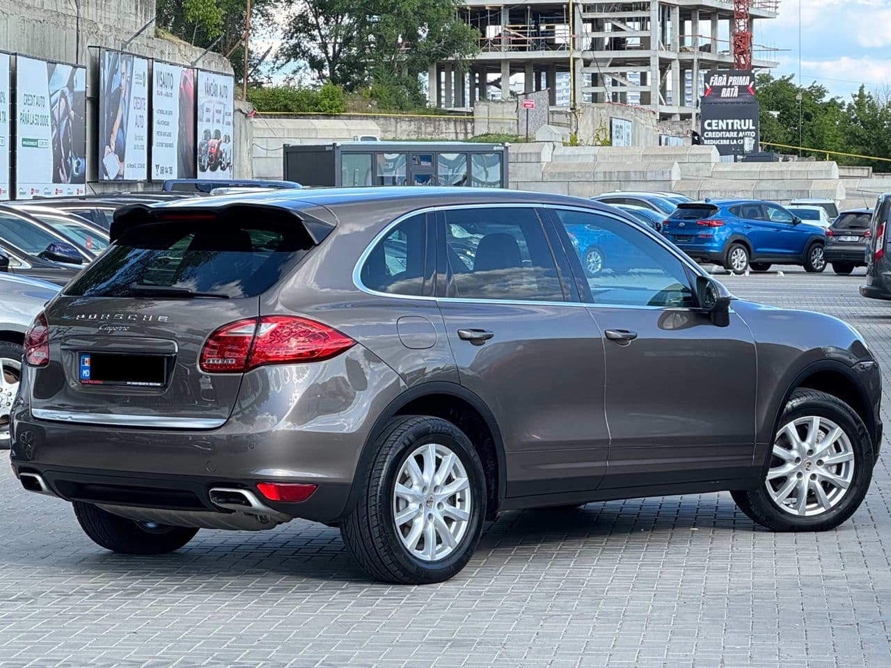2012 Porsche Cayenne — Miniatură 3