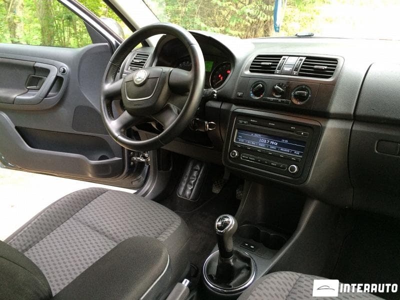 2010 Skoda Fabia — Miniatură 13