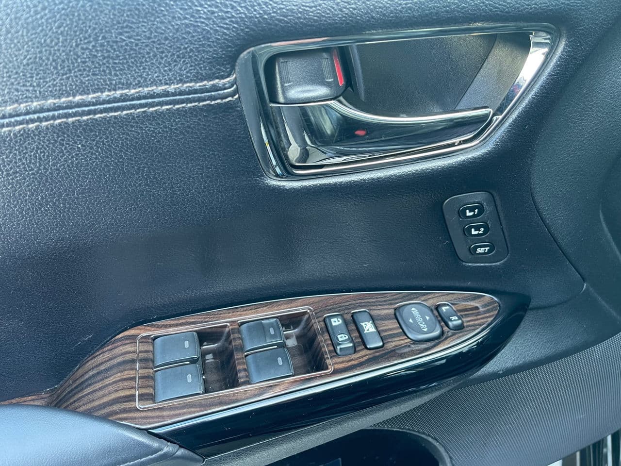 2014 Toyota Avalon — Miniatură 15