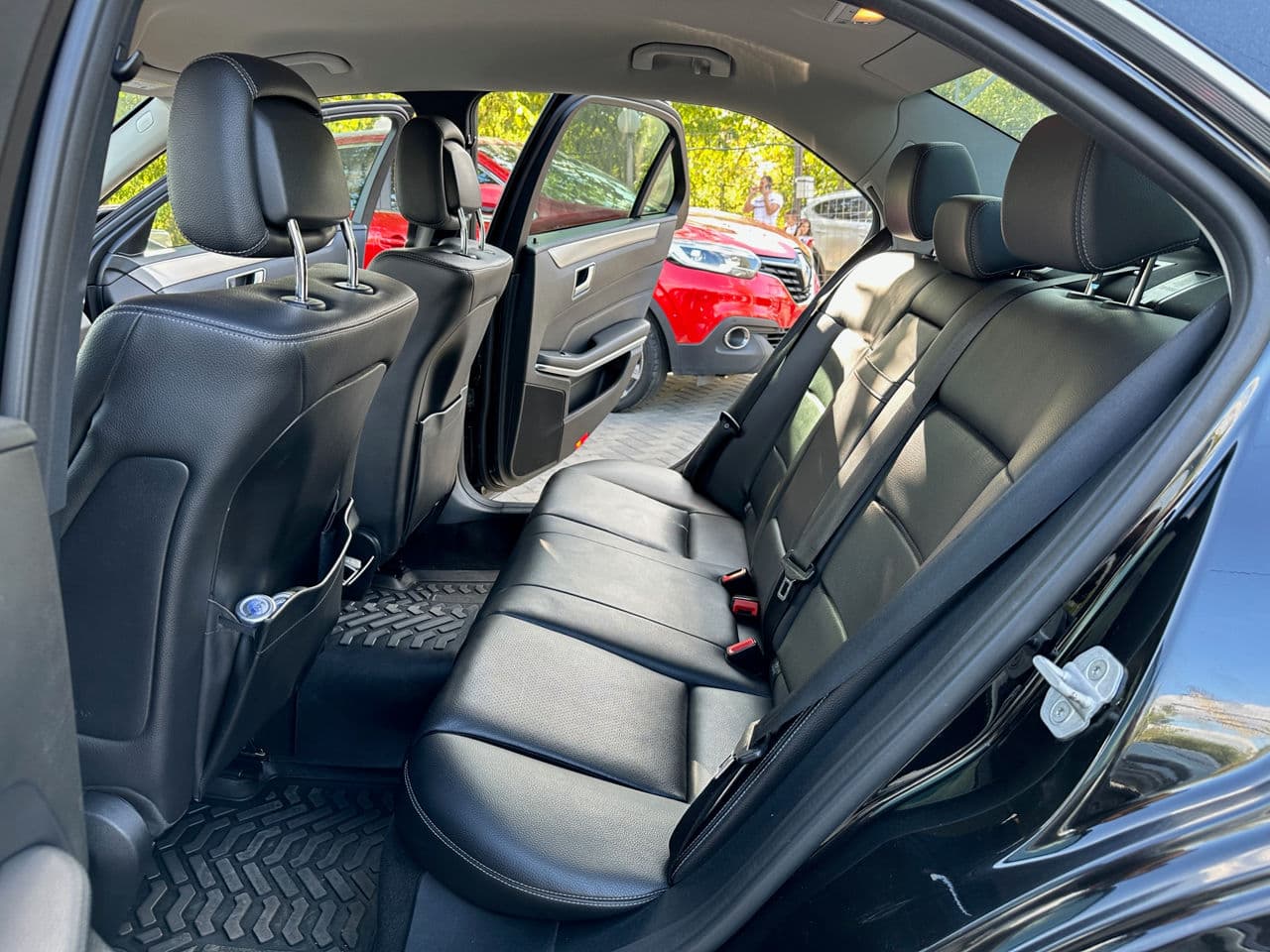 2015 Mercedes E 200 — Miniatură 9