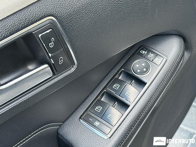 2015 Mercedes E 200 — Miniatură 16