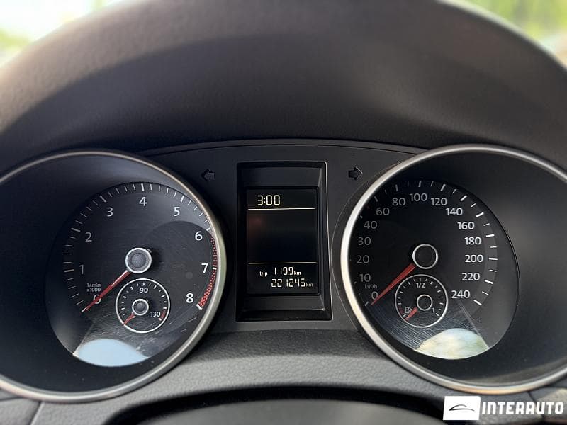 2010 Volkswagen Golf — Miniatură 10