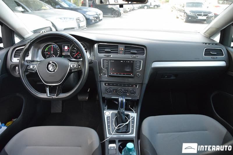 2016 Volkswagen e-Golf — Miniatură 11