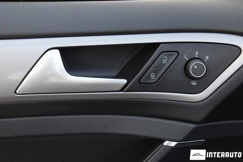 2016 Volkswagen e-Golf — Miniatură 6