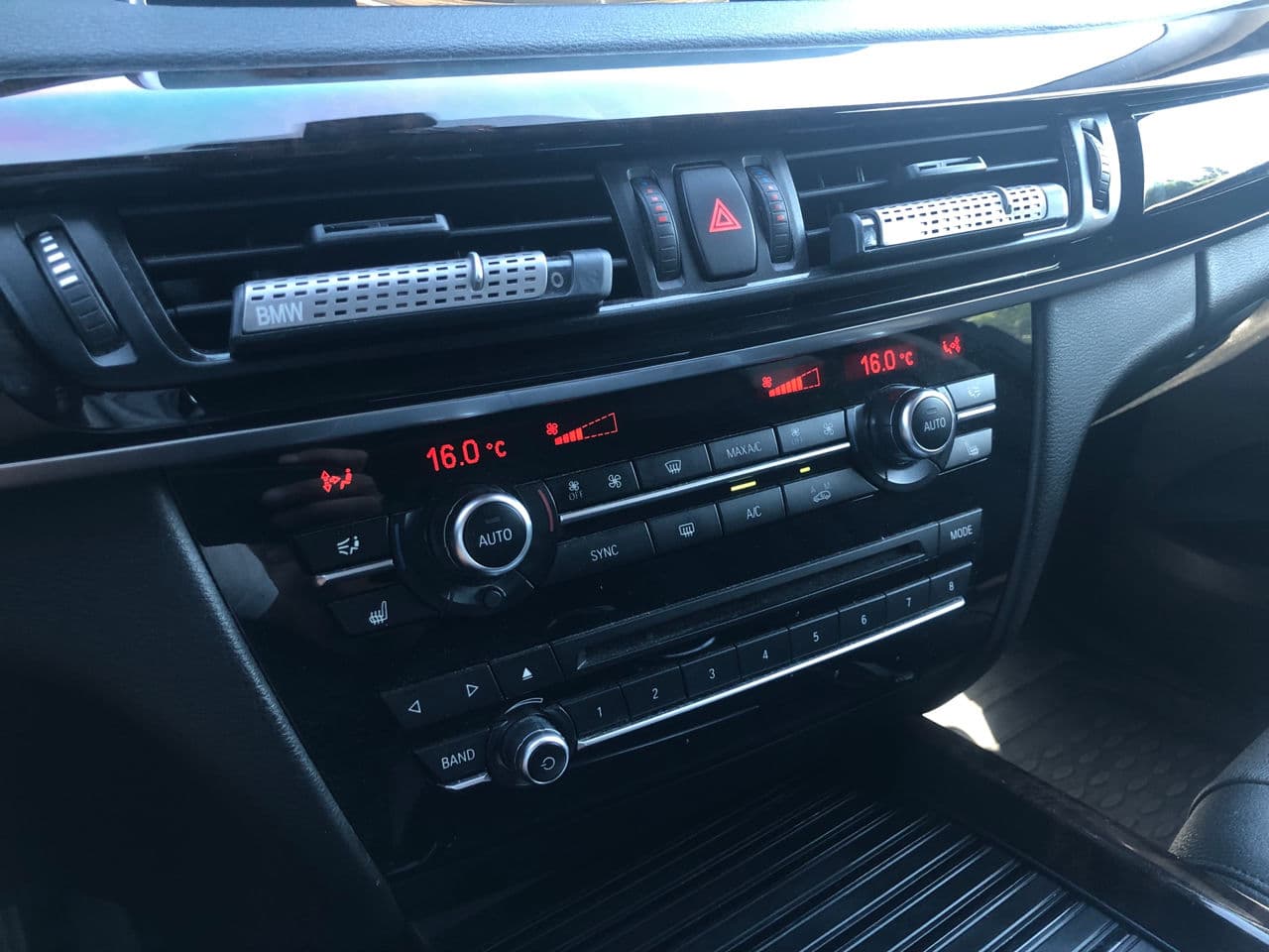 2015 BMW X5 4.0e — Miniatură 11
