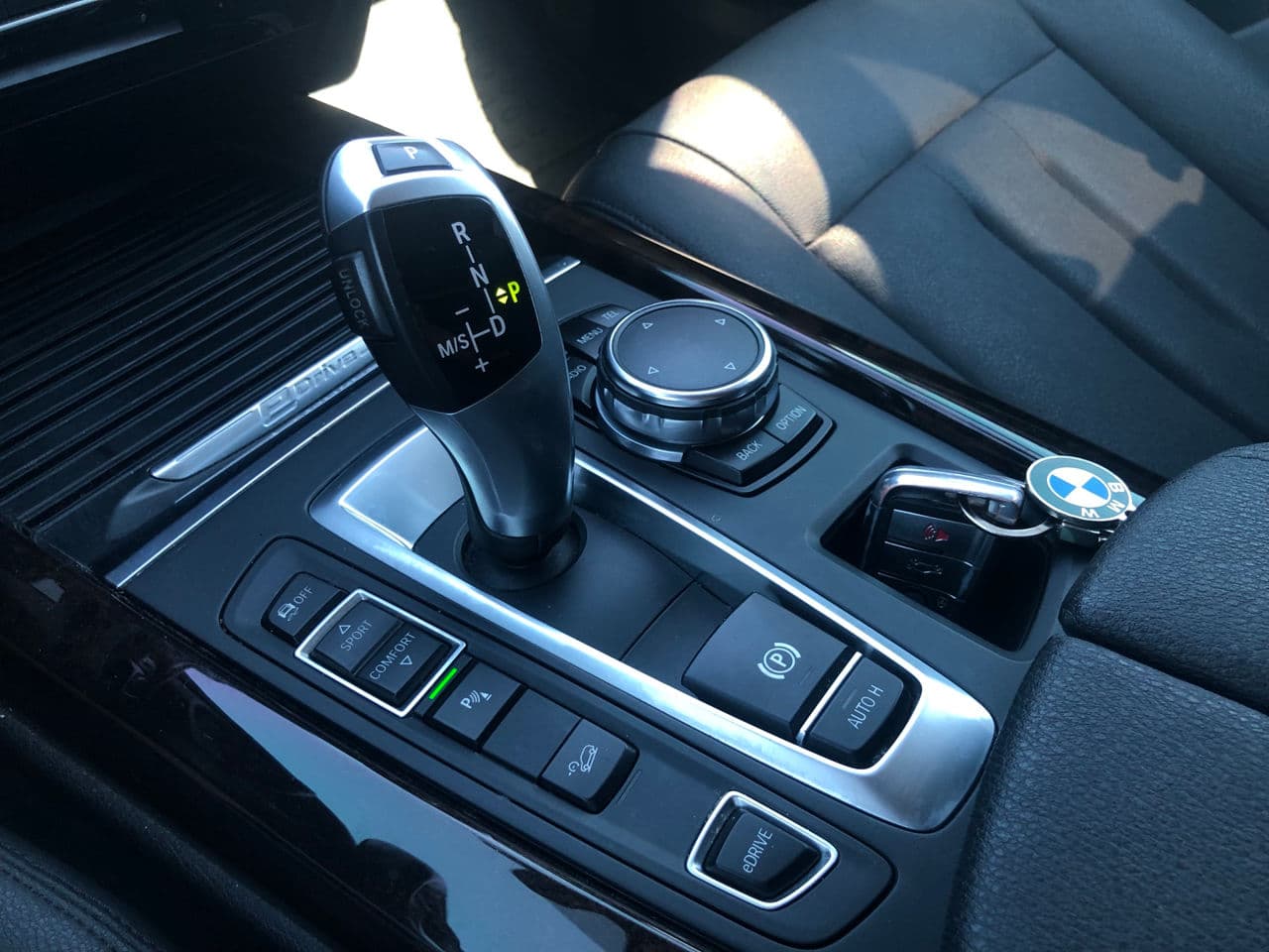 2015 BMW X5 4.0e — Miniatură 12