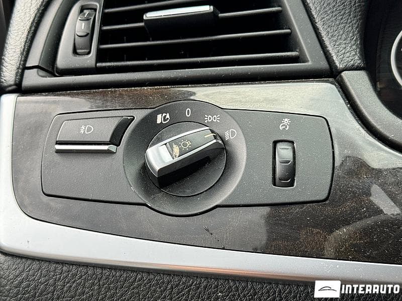 2012 BMW 528 — Miniatură 14